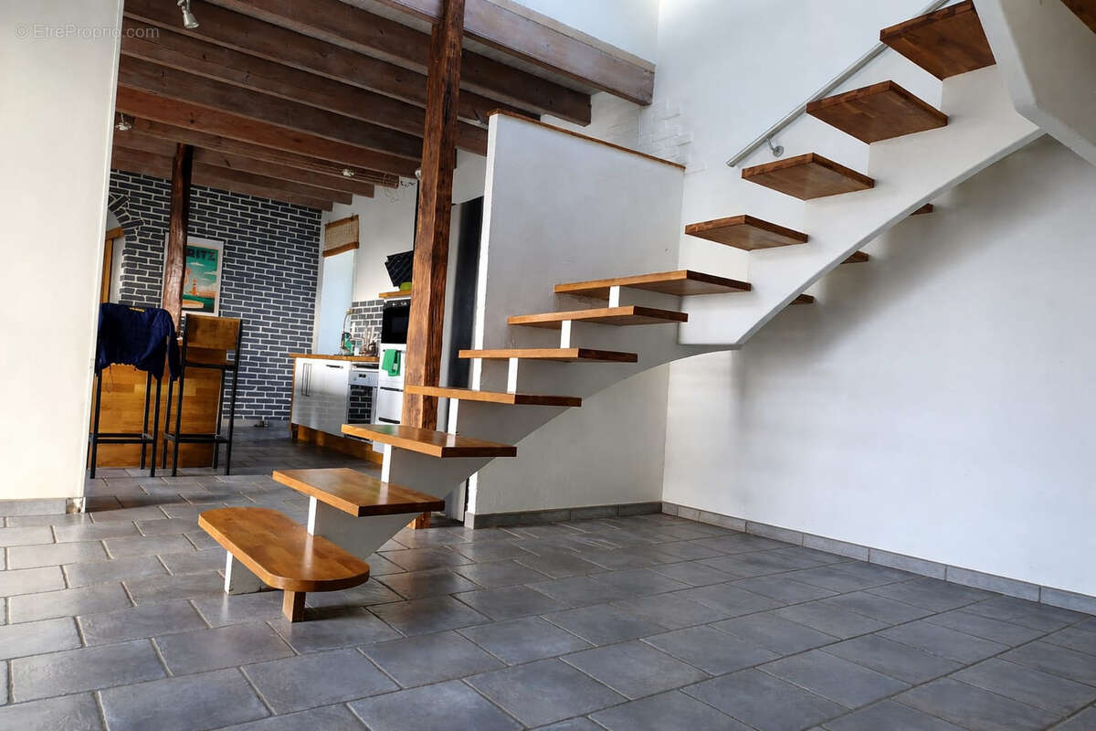 Maison à CORDEMAIS