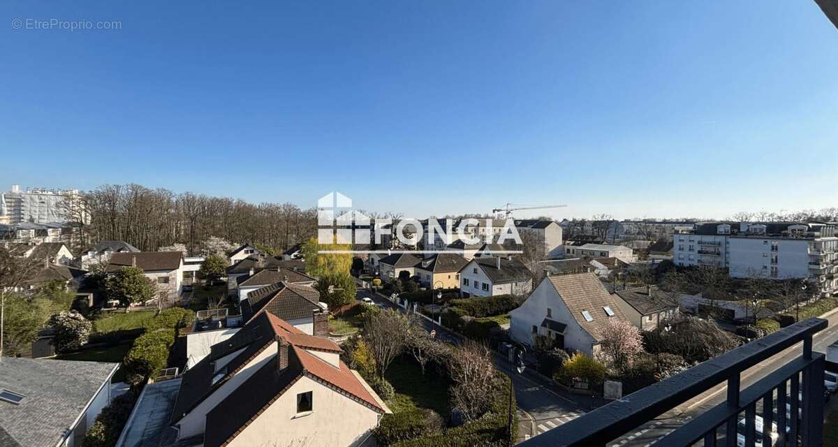 Appartement à LE PLESSIS-TREVISE