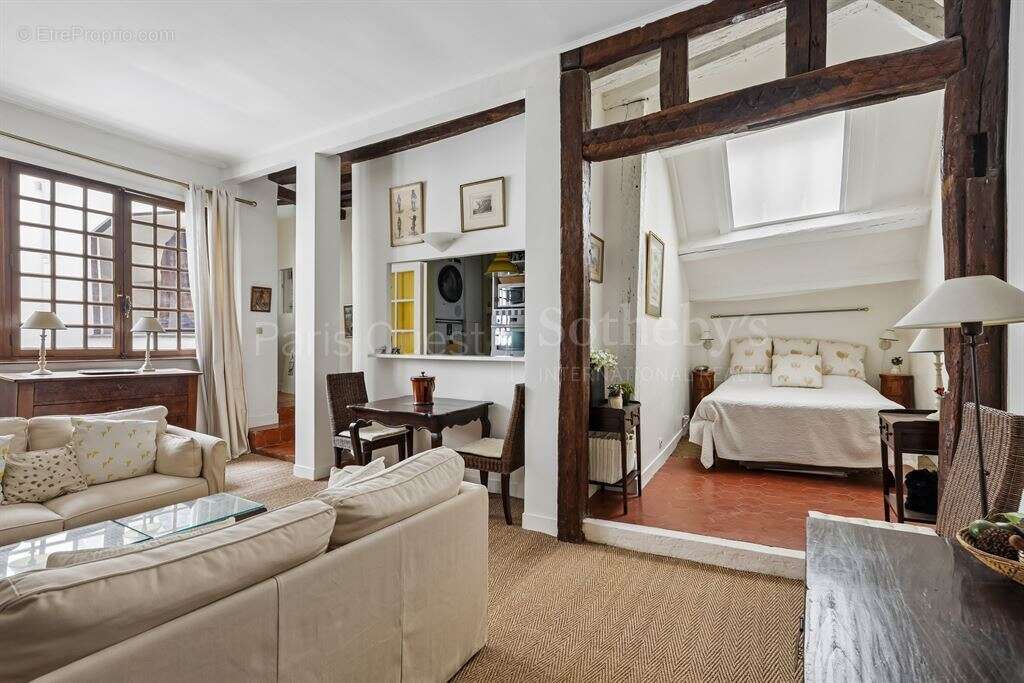 Appartement à PARIS-5E