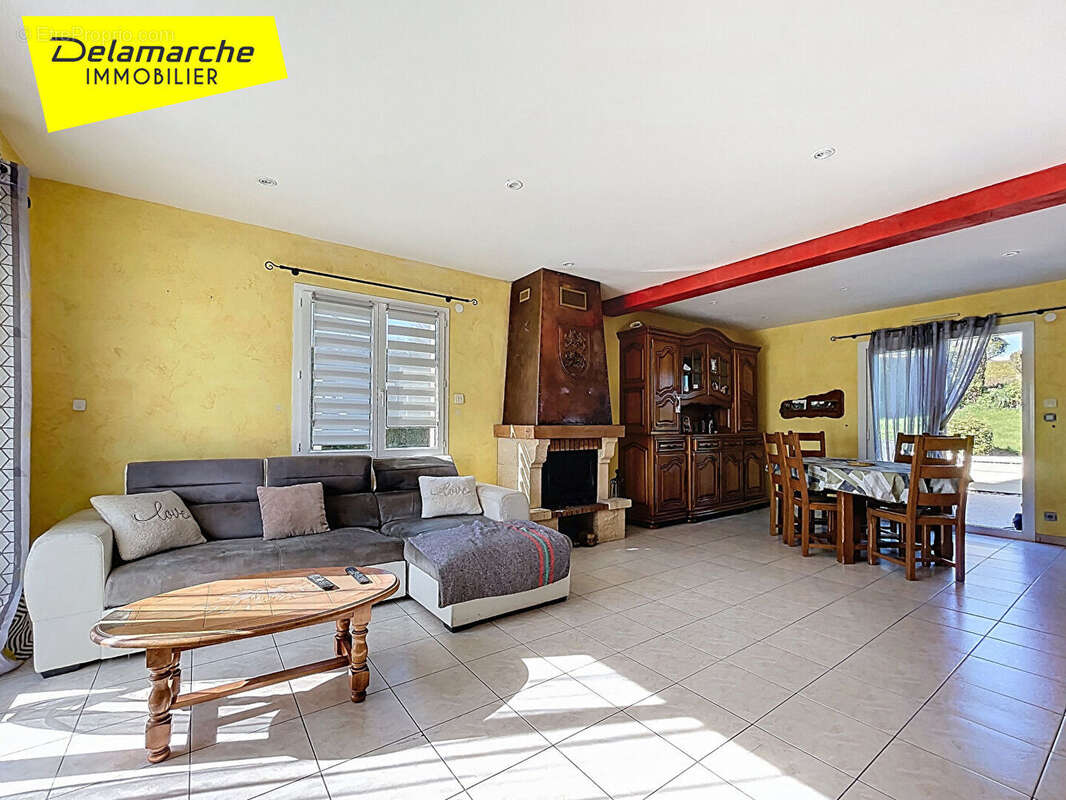 Maison à SAINTE-CECILE