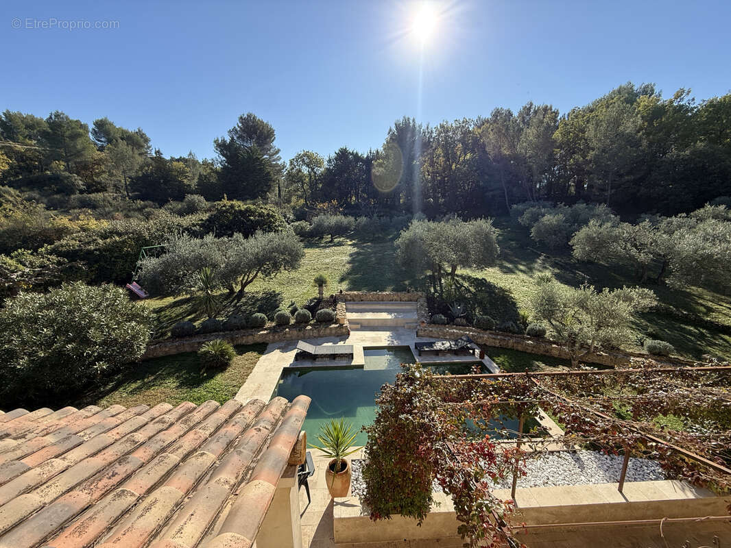 Maison à MEYRARGUES