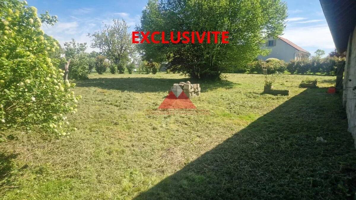 Maison à PIERRE-DE-BRESSE