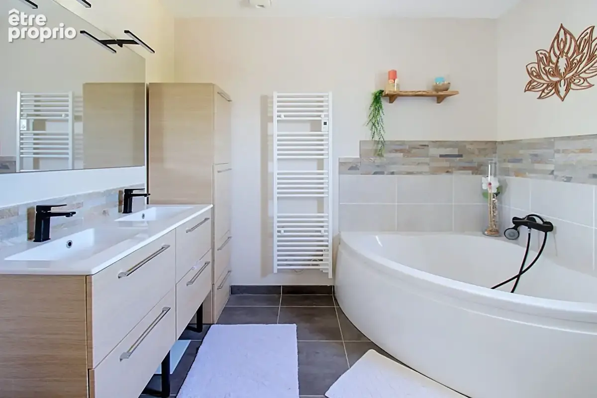 A VENDRE en EXCLUSIVITÉ à VIDAUBAN Maison contemporaine de 138m²  5 chambres  GARAGE  sur 1400m2 de terrain - photo 8