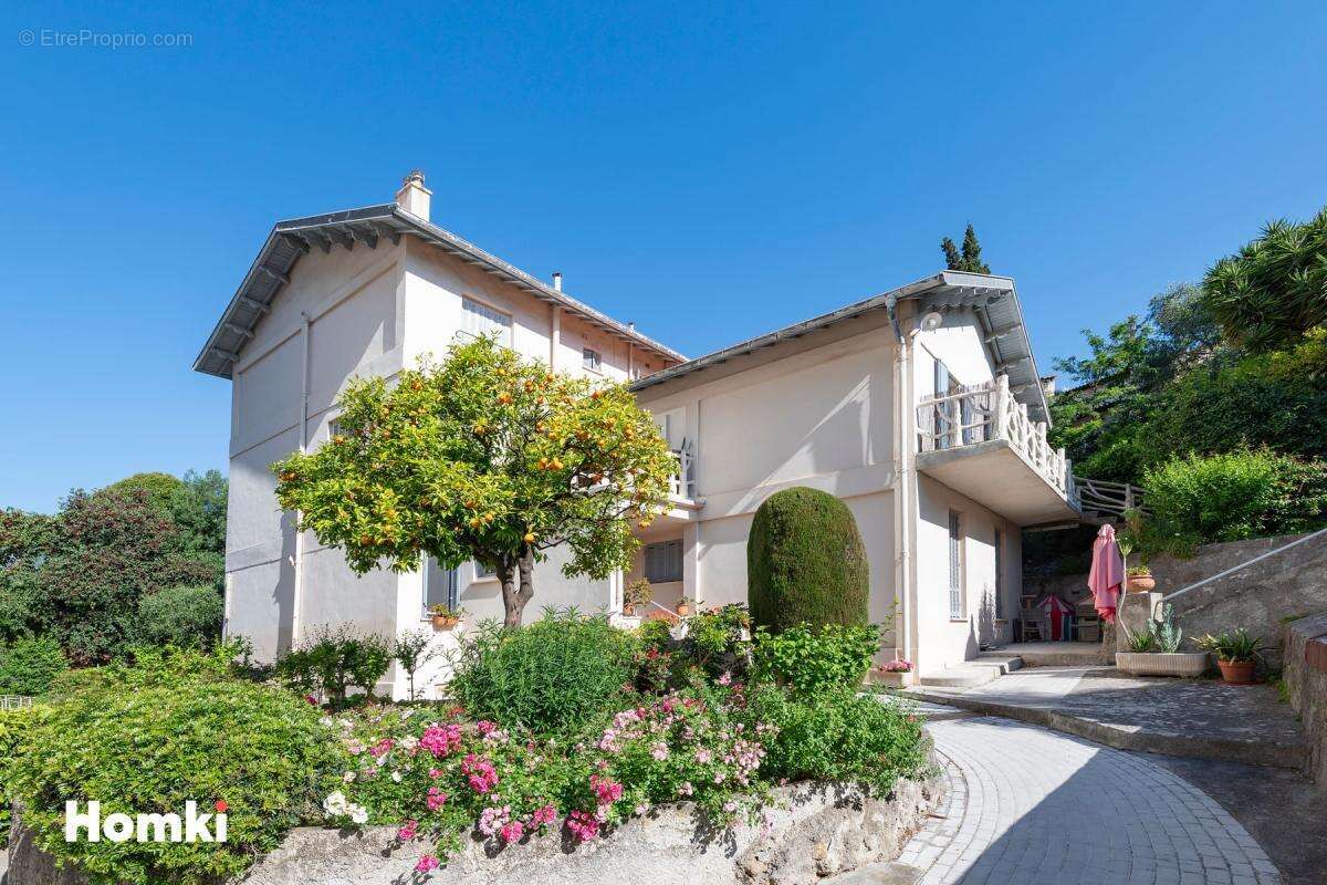 Appartement à MENTON
