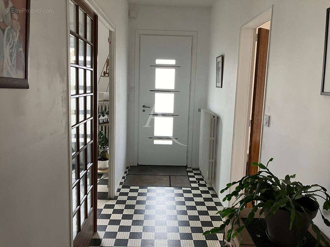 Maison à FONTENAY-LE-COMTE