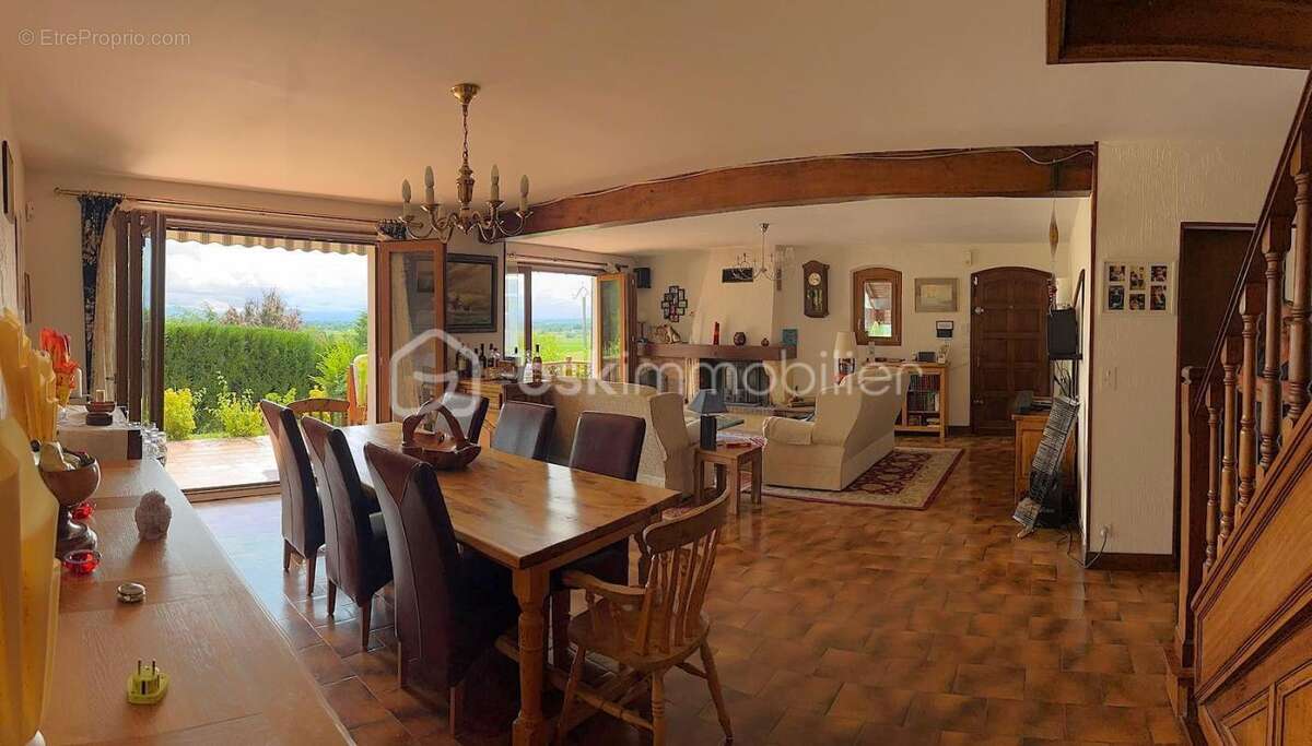 Maison à LACASSAGNE