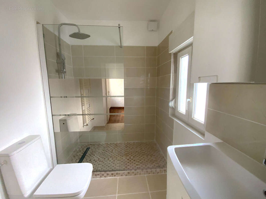 Appartement à SAINTE-SAVINE