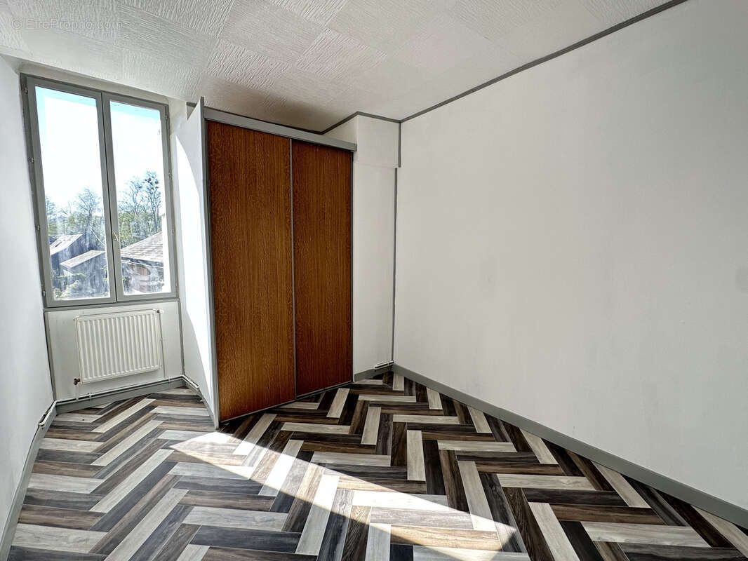 Appartement à OLORON-SAINTE-MARIE