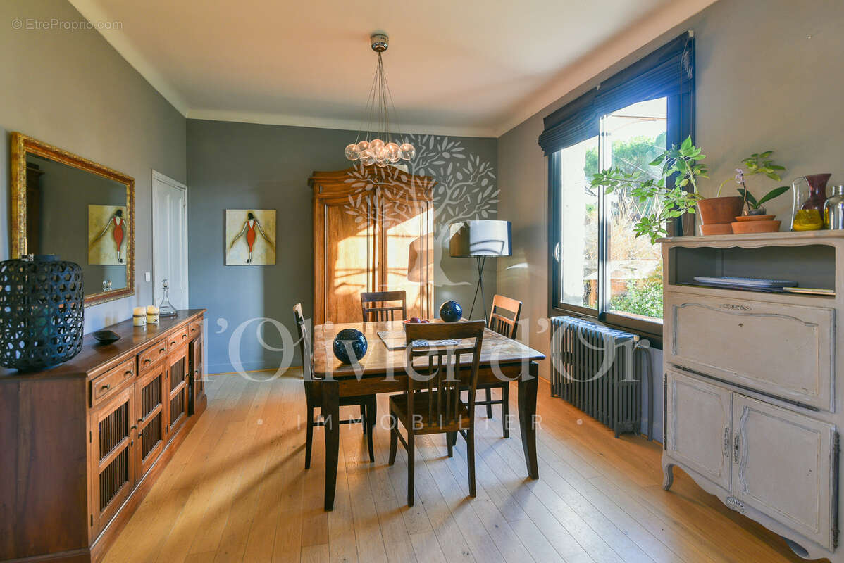 Maison à VAISON-LA-ROMAINE