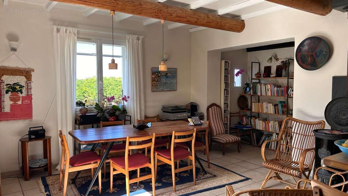 Maison à SAINT-ROMAN-DE-MALEGARDE