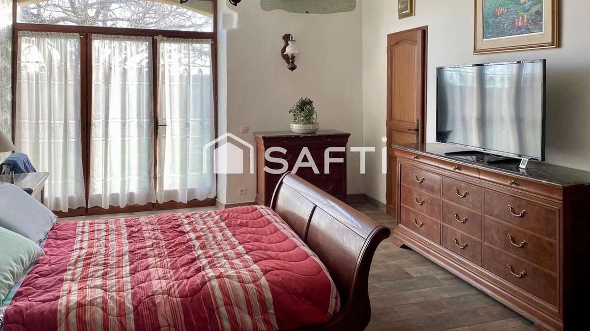 Maison 218 m² à Fieux  - photo 4