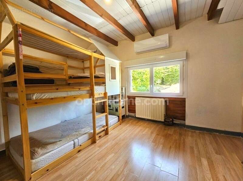 Idéal Investisseur ! Ensemble Immobilier de 200 m² (2 Maisons) – Forte Rentabilité, Maison à vendre 9 pièces Proche de BARBEZIEU - photo 6