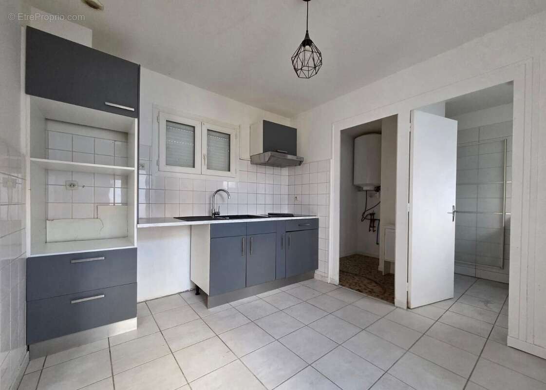 Photo 2 - Maison à MONTENDRE