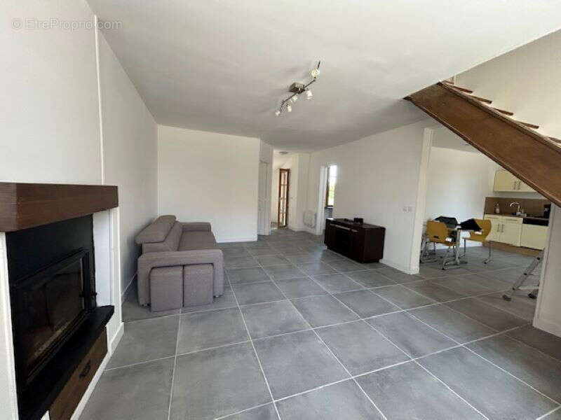 Maison à BROUSSY-LE-GRAND