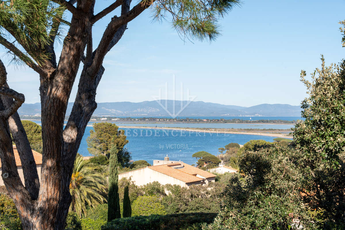 Maison à HYERES
