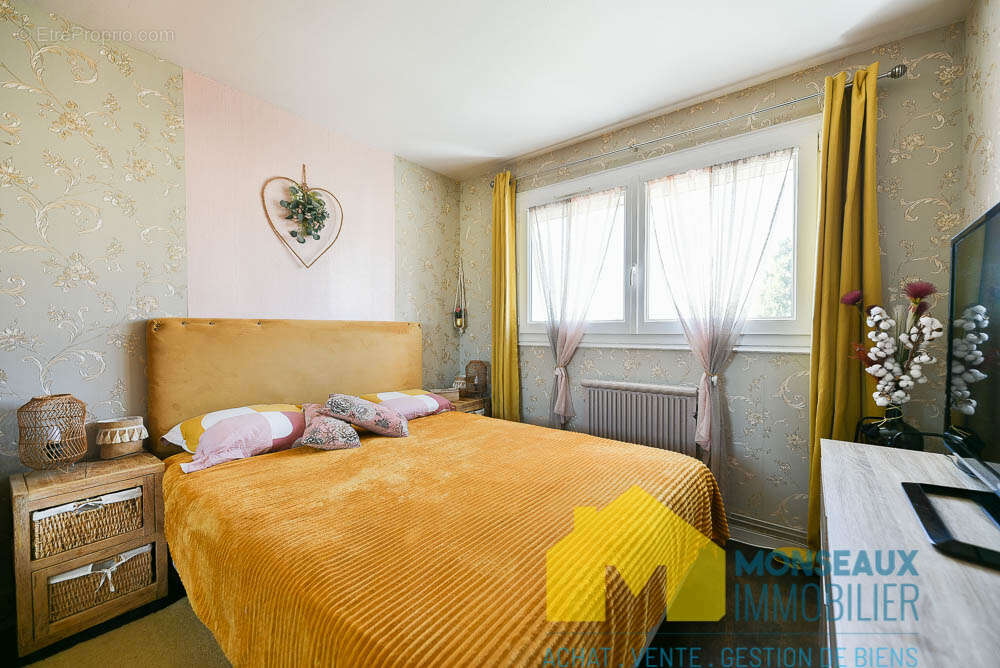 Maison à SAINT-MICHEL-SUR-ORGE