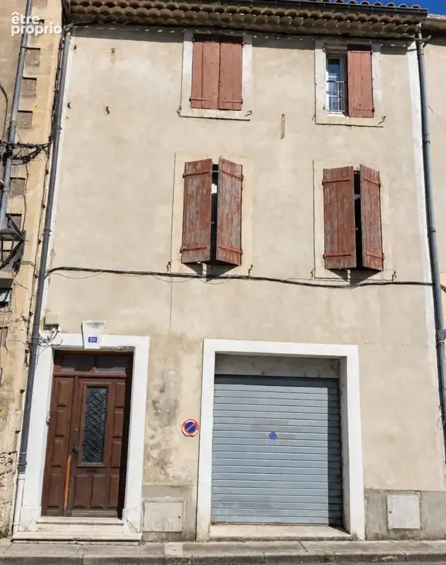 Maison de ville avec garage et cour intérieure à Pont Saint Esprit - photo 2