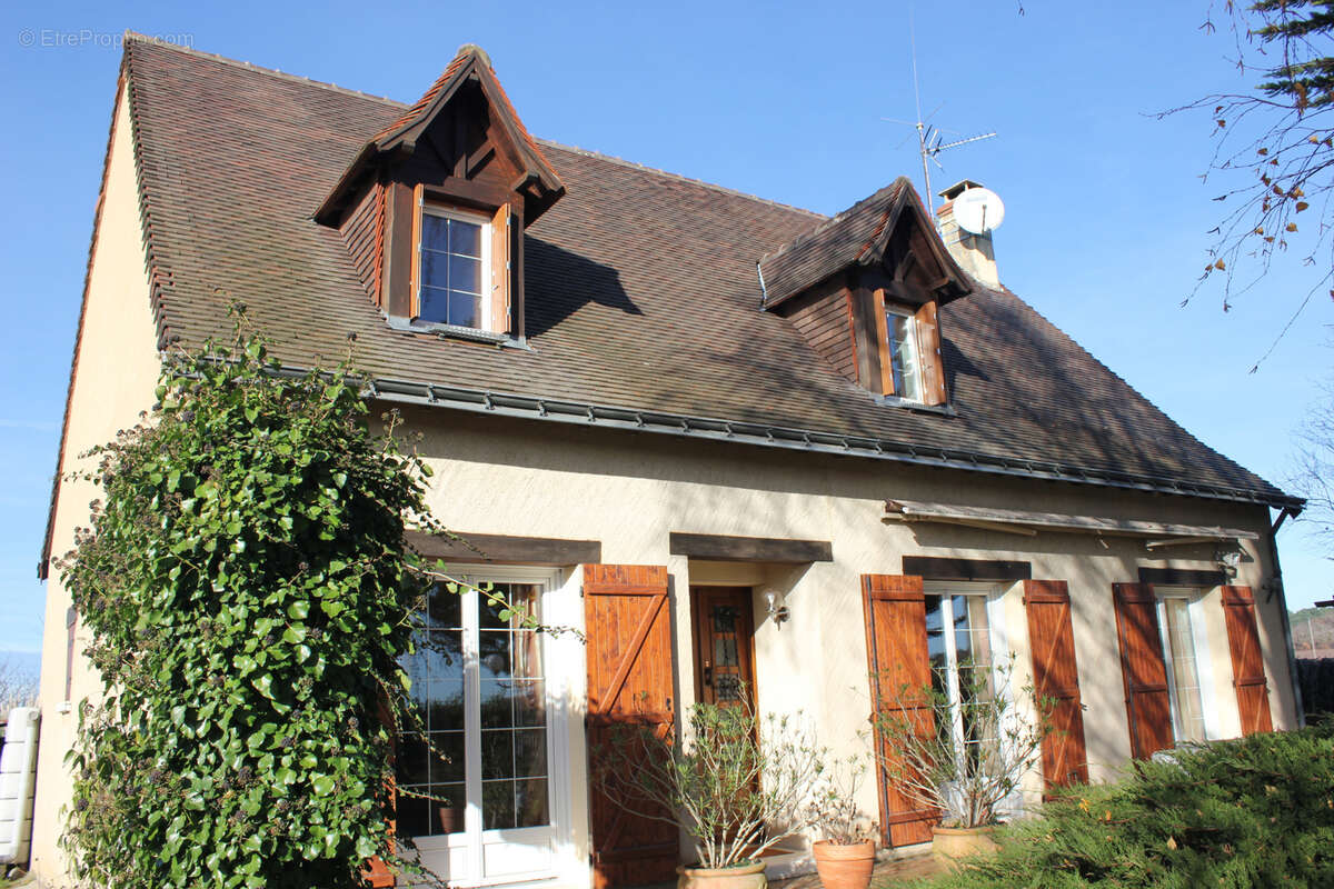 Maison à BENAIS