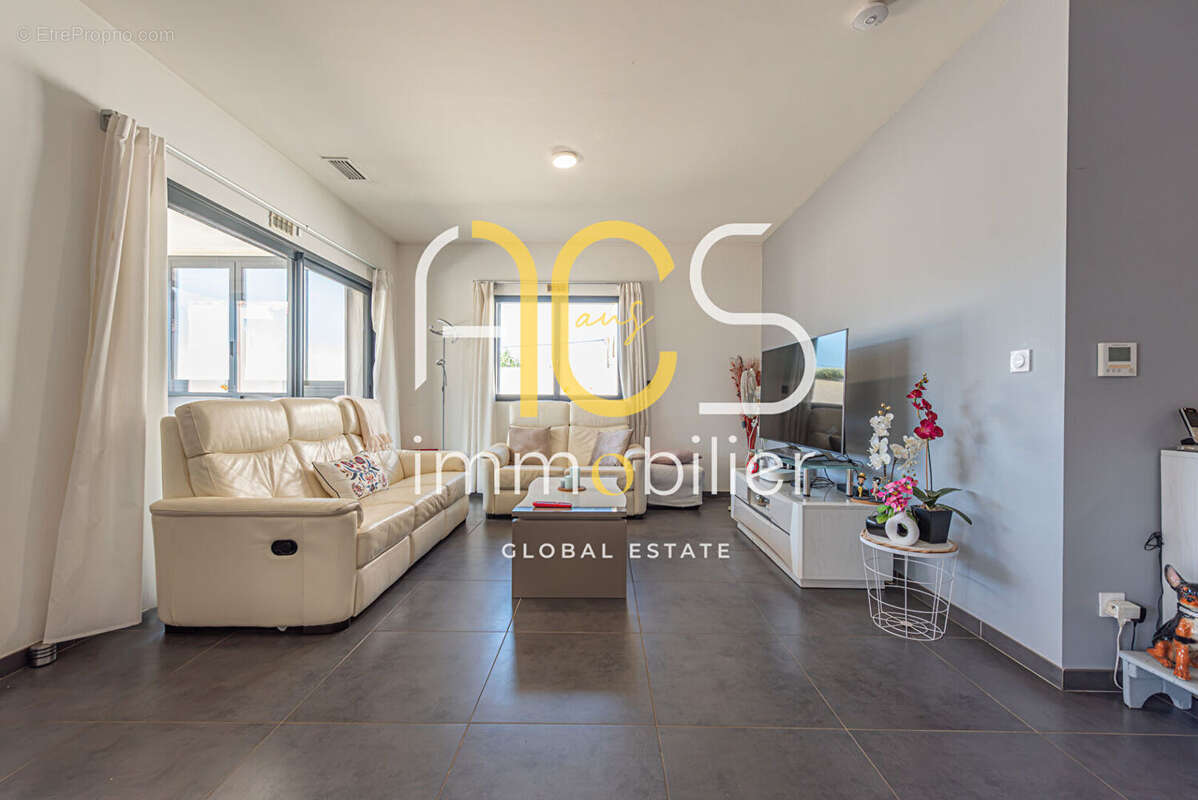 Achat Vente Maison Gignac-la-Nerthe  4 pièces 114m2 Jardin Garage - photo 9