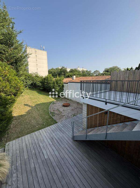 Maison à LA ROCHELLE