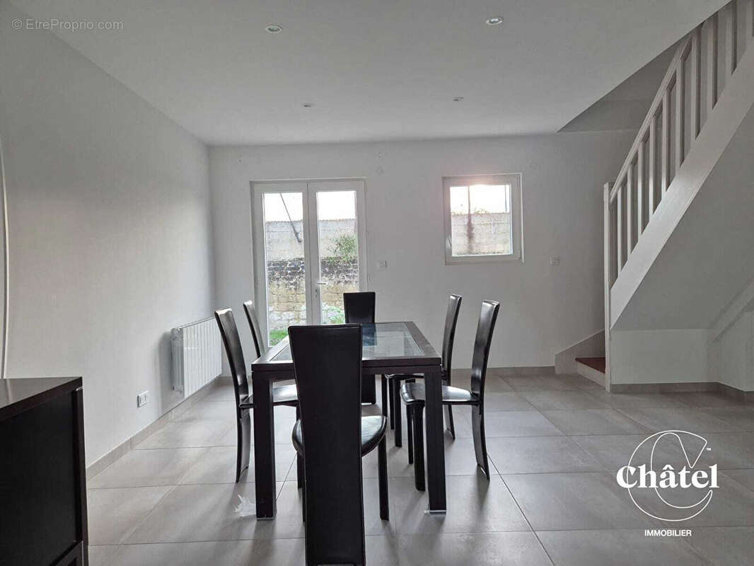 Maison à SAINT-LEU-D&#039;ESSERENT