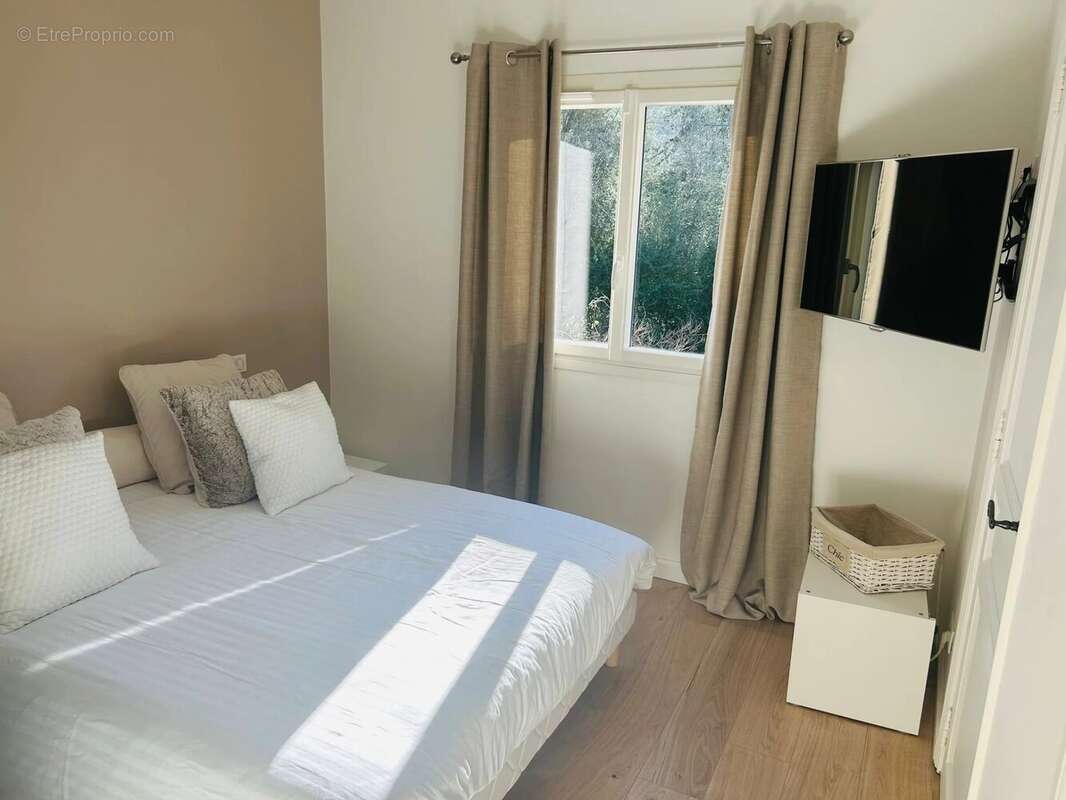Maison à MOUGINS