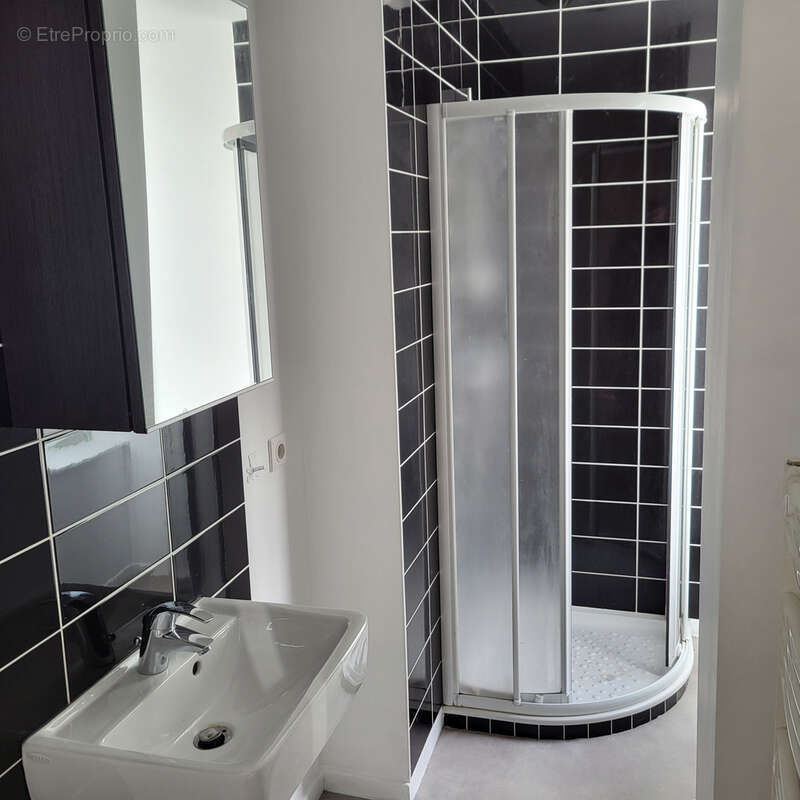 Appartement à RIOM-ES-MONTAGNES