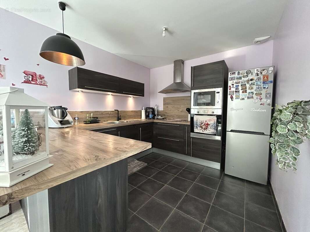 Maison à SAINT-SIMON-DE-PELLOUAILLE