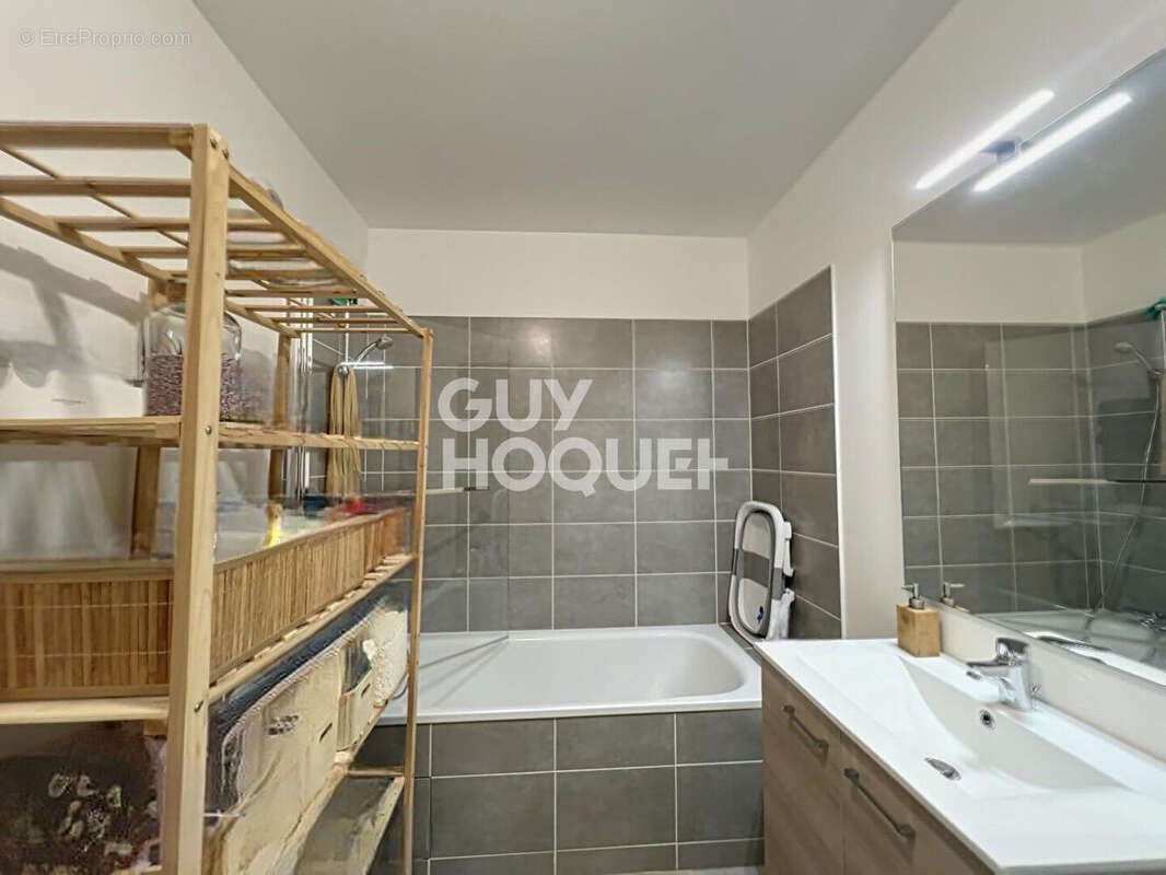 Appartement à STAINS