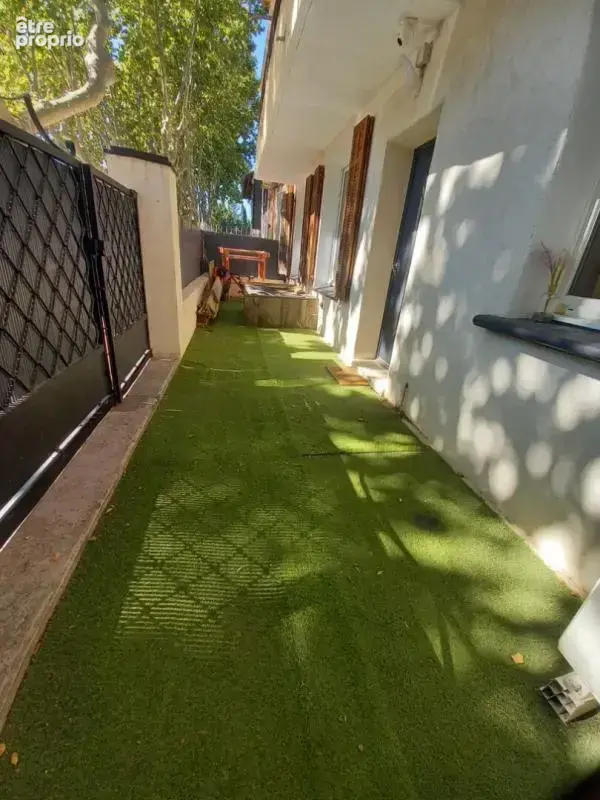 PUGET SUR ARGENS Appartement climatisé et rénové 2 terrasses 3 chambres 105 m2 - photo 15