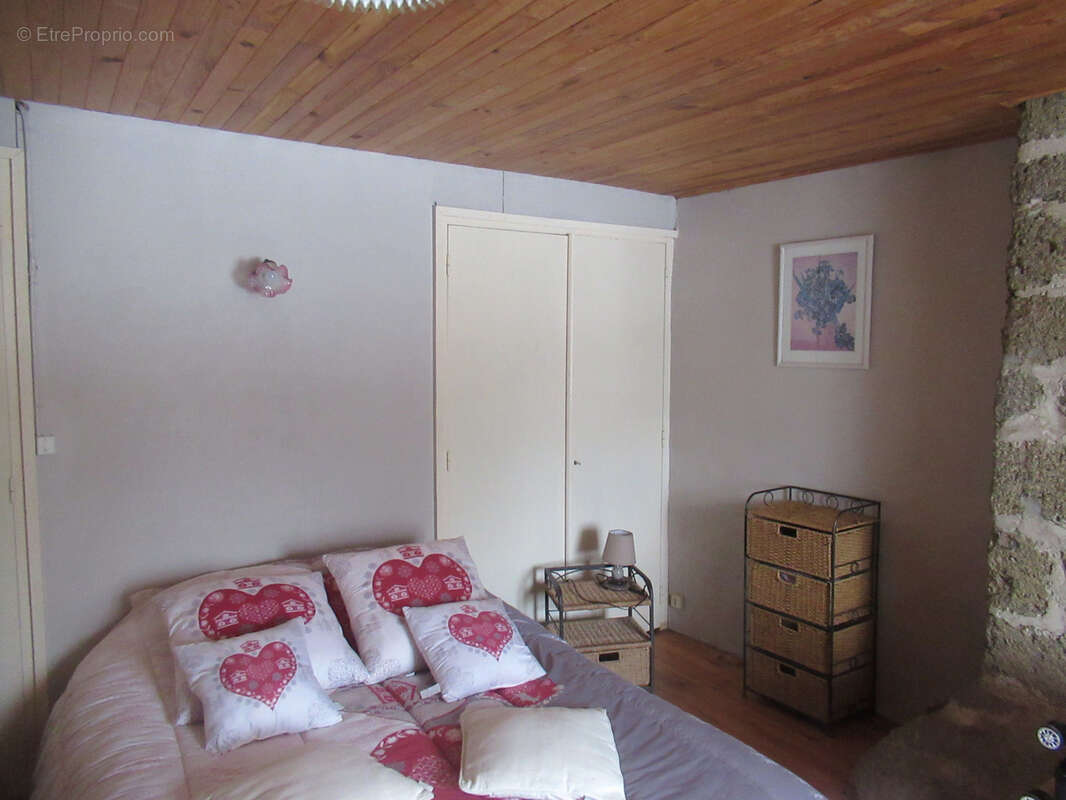 Ferme restaurée avec terrain attenant - photo 5