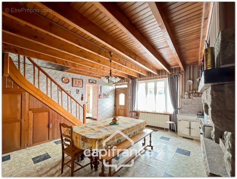 Maison de 71 m², garage, dépendances , terrain de 12234m² - photo 8
