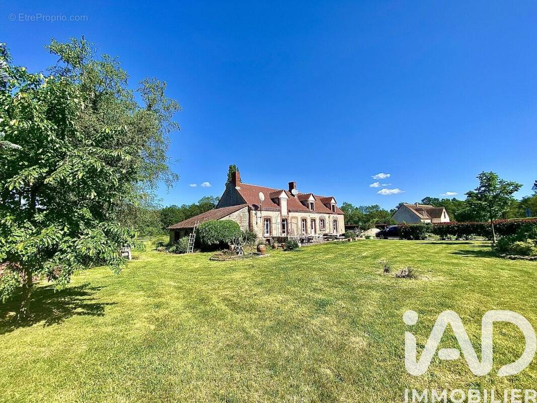 Photo 1 - Maison à CHEVILLON-SUR-HUILLARD