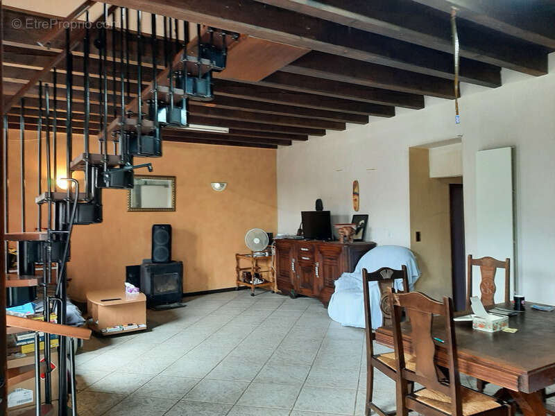 Maison à TOULON-SUR-ARROUX