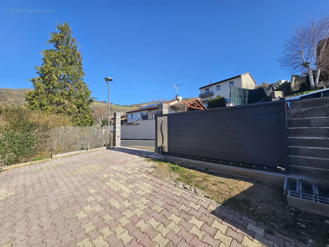 Maison à ORBEIL