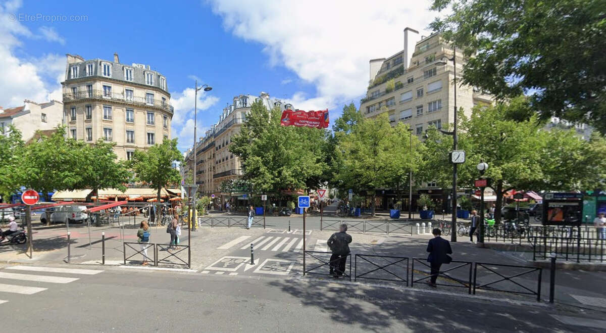 Appartement à PARIS-14E