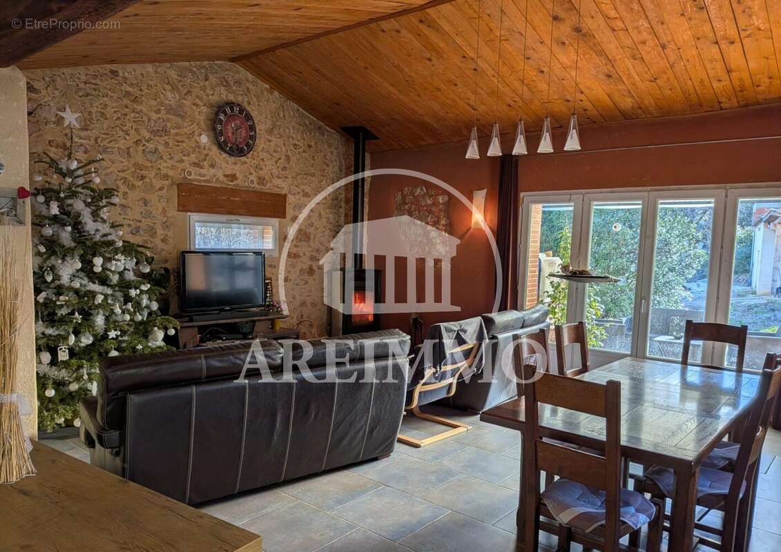 Maison 9 pièces 195 m² à vendre à Brissac (34190) - photo 6