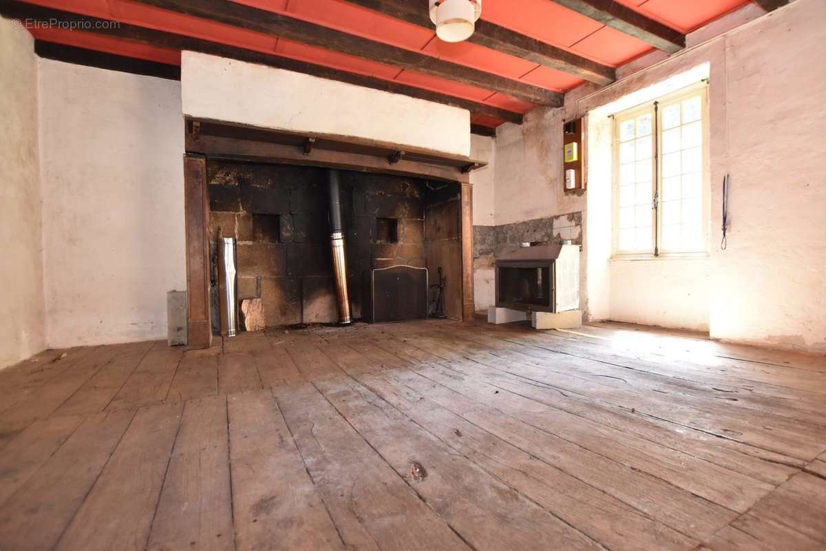 Maison à CROS-DE-MONTVERT