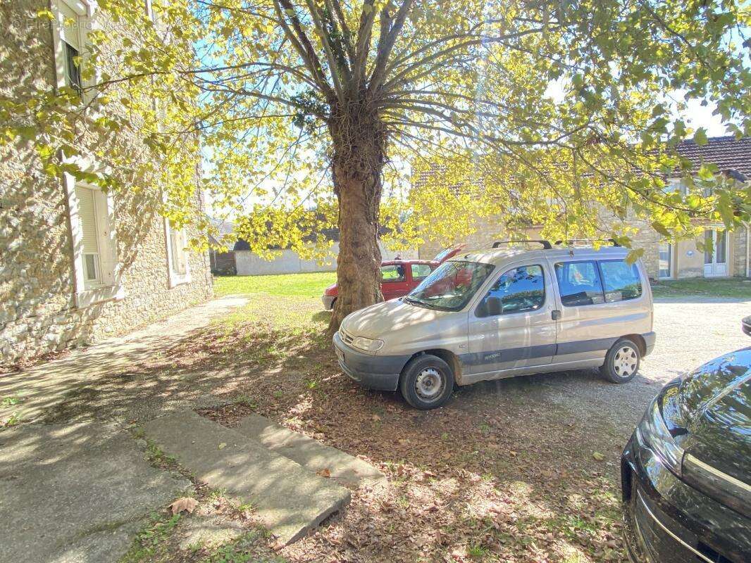 Appartement à ALVIGNAC