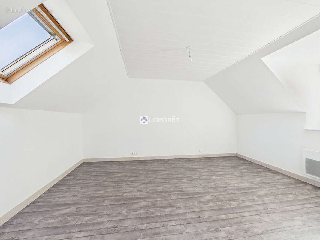 Maison à SAINT-EVARZEC