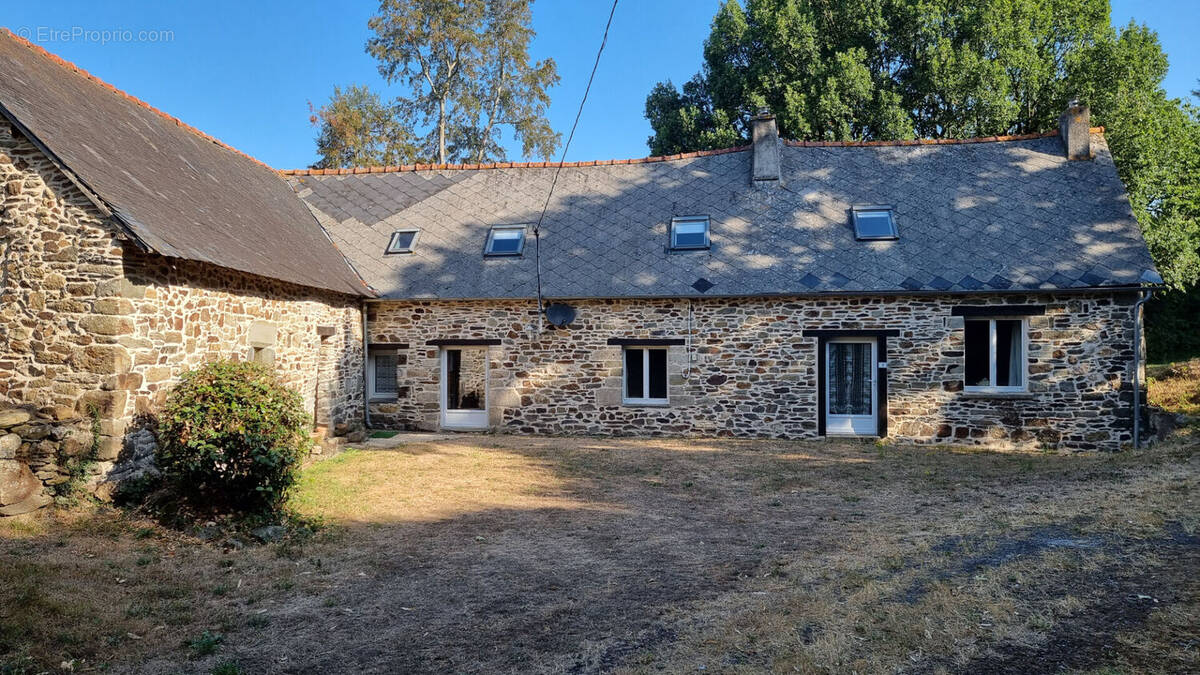 Maison à SAINT-CONNEC