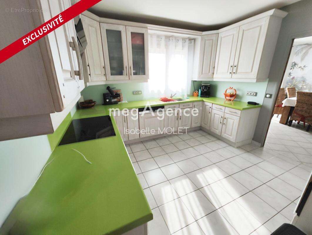 Maison à SIVRY-COURTRY