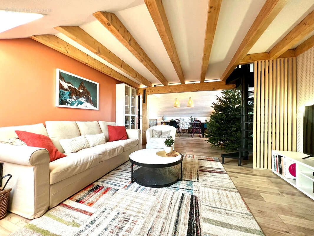 Appartement à SEYNOD