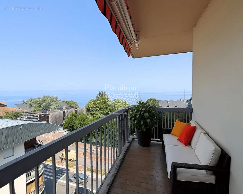 Appartement à EVIAN-LES-BAINS