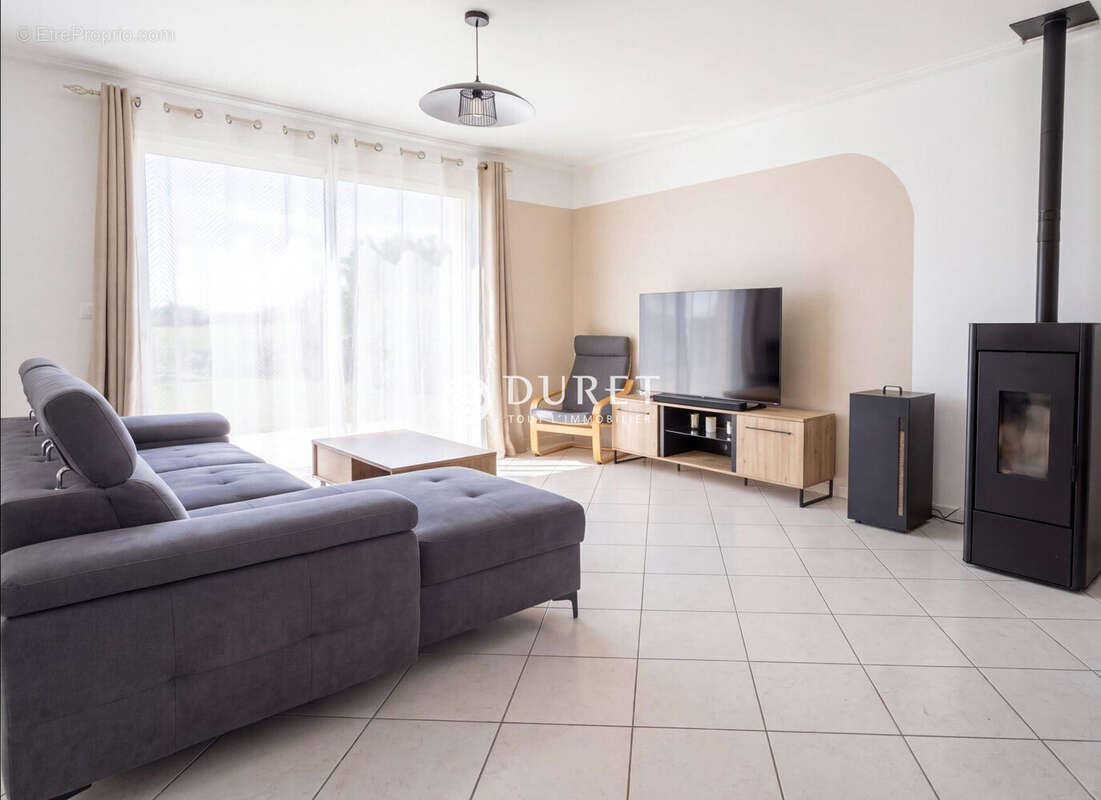 Maison 129 m² à Tiffauges  - photo 2