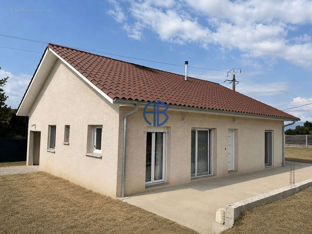 Maison à LES ABRETS