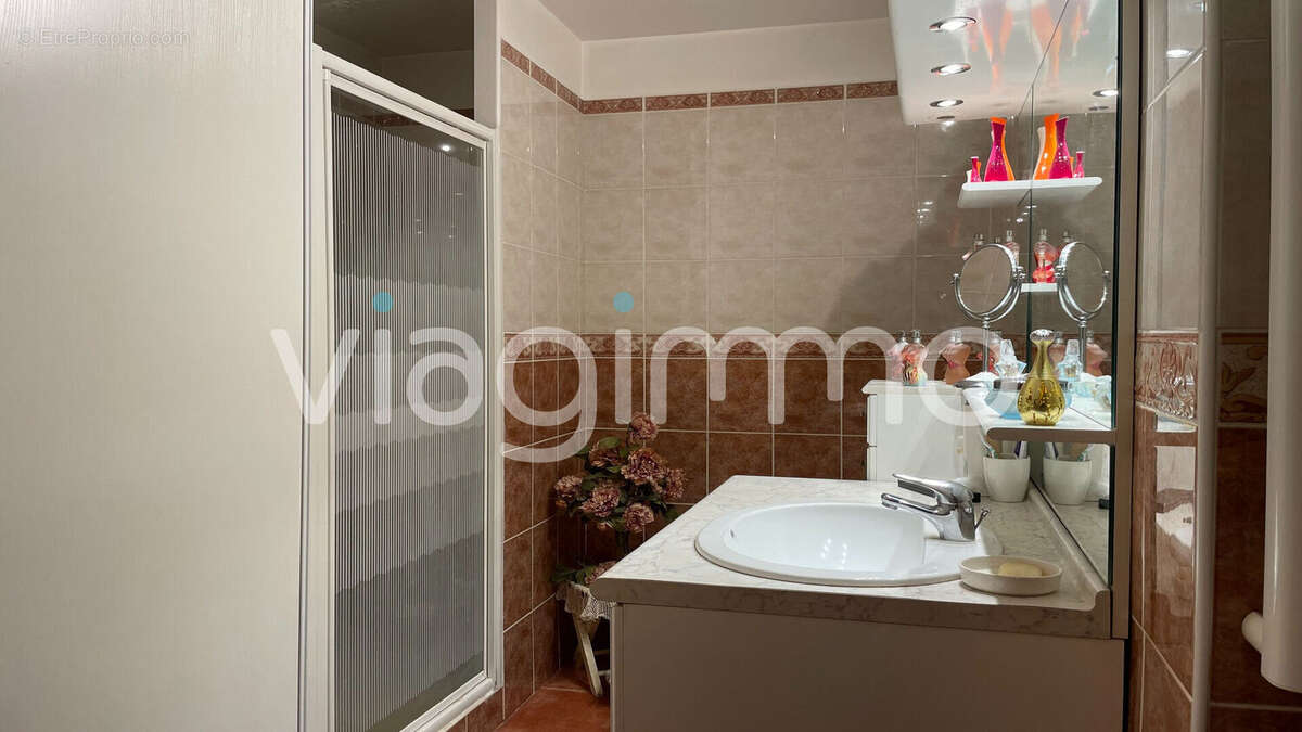Appartement à MARSEILLE-12E