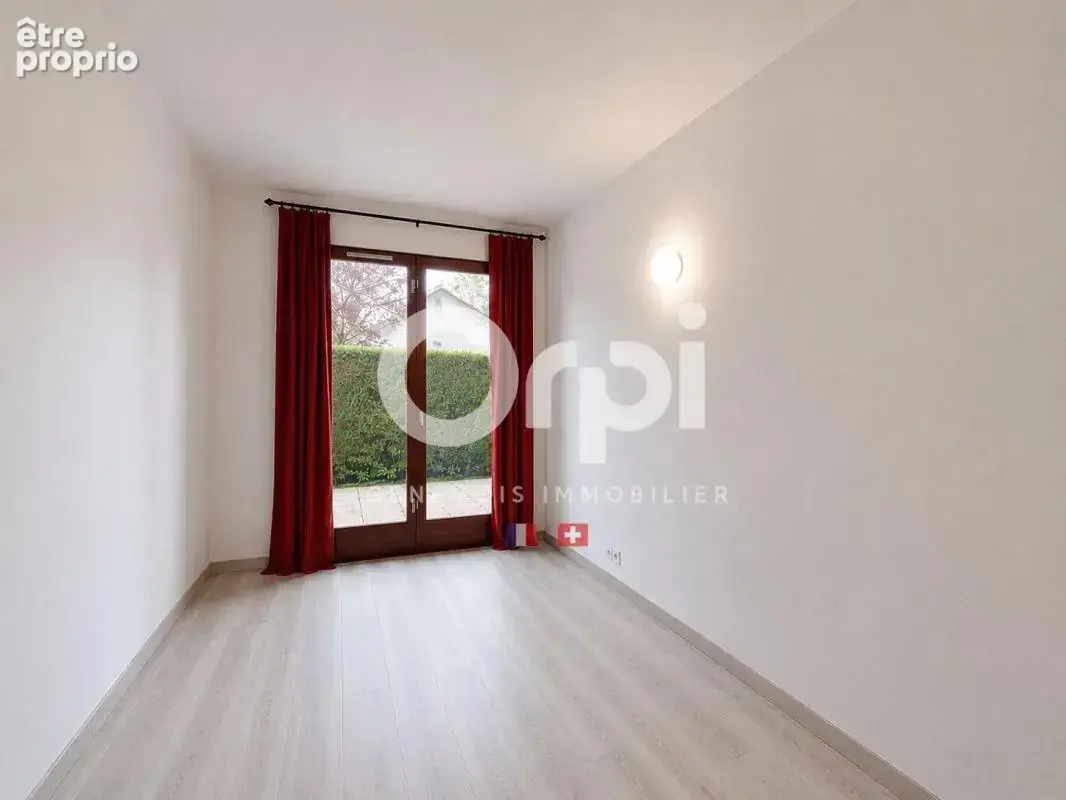Appartement À Vendre - photo 8