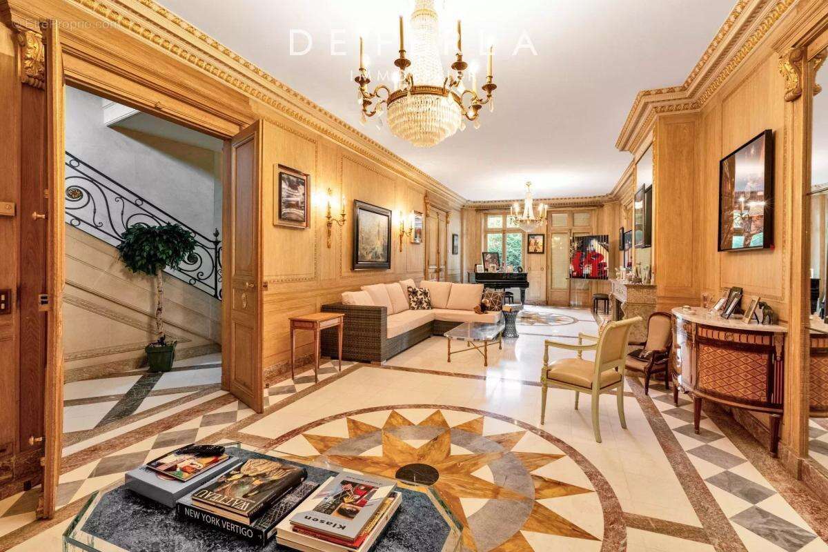 Maison à SAINT-MAUR-DES-FOSSES