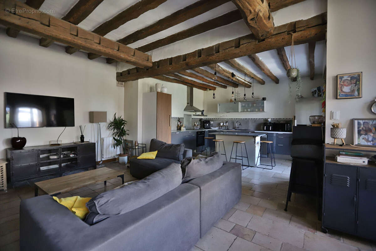 Maison à BAZAINVILLE